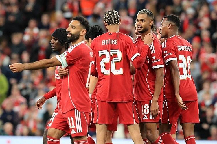 利物浦赛季前瞻：卫冕冠军负重前行，斯洛特要打“富裕仗”了