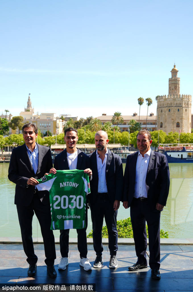 维埃拉在德甲的情绪风暴：阿森纳租将为何如此冲动？