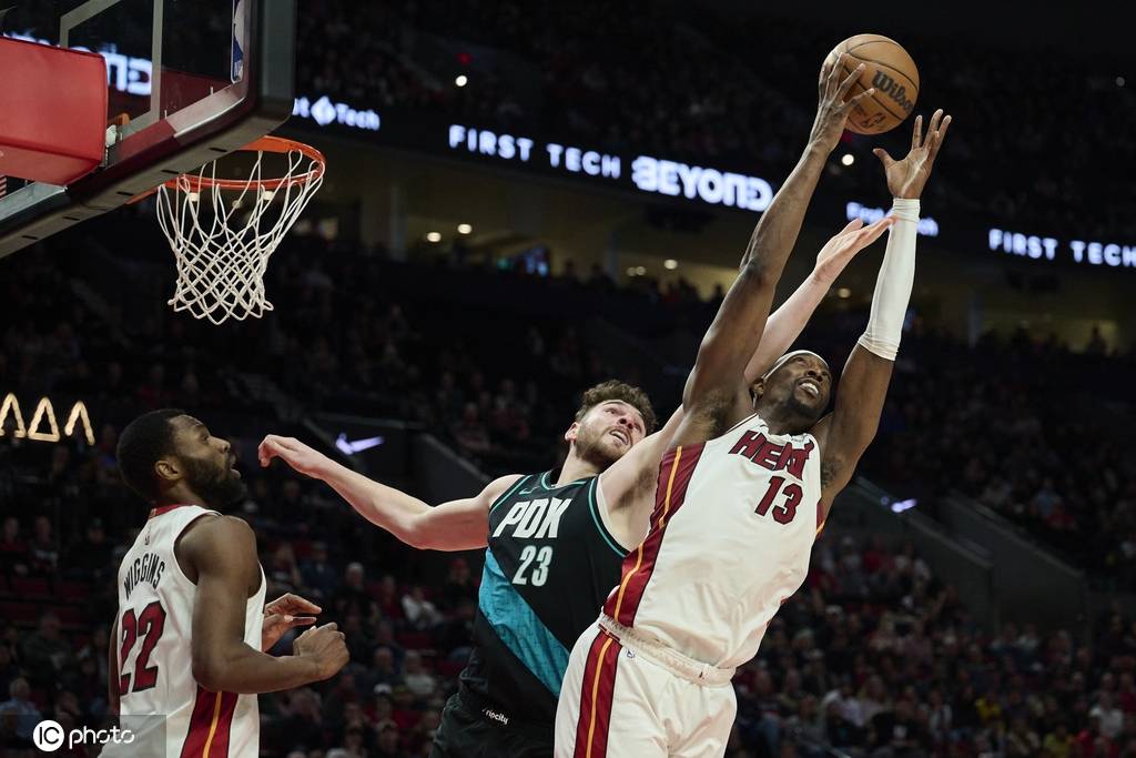 夏普27分阿德巴约空砍32分 开拓者胜热火